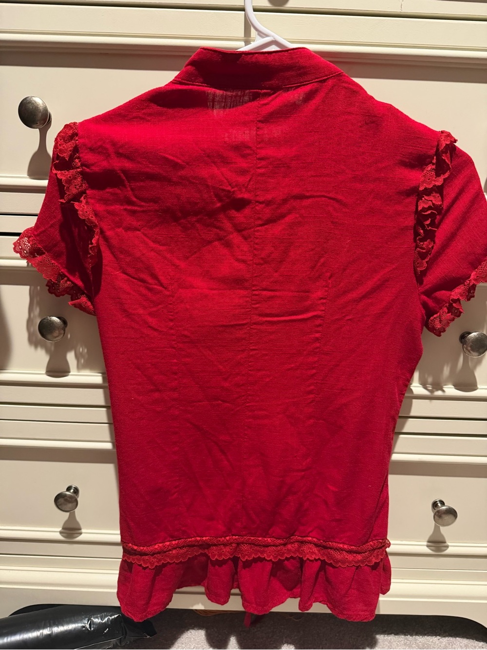 SHEIN Red Ruffle Button-Front Top - Picture 6 of 6